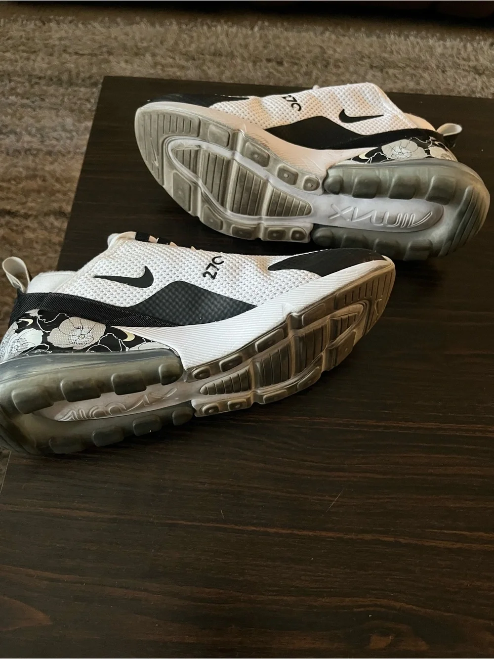Nike Air270 Women’s White and Black Athletic Sneakers